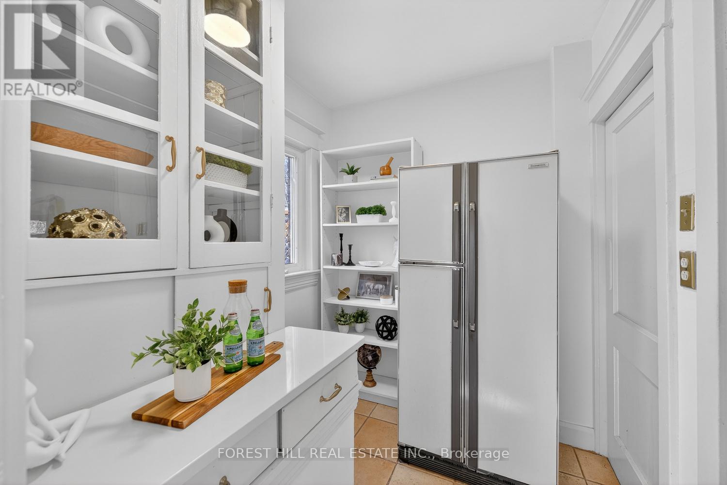 18 Alberta Avenue, Toronto, Ontario  M6H 2R6 - Photo 17 - C12792140