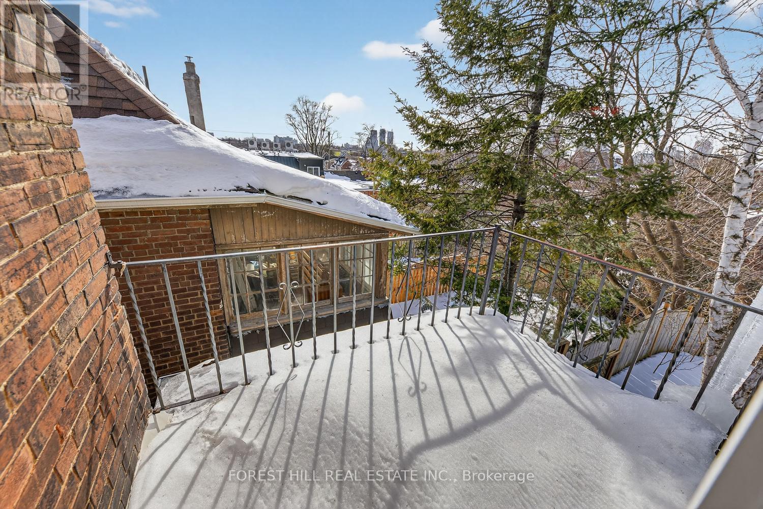 18 Alberta Avenue, Toronto, Ontario  M6H 2R6 - Photo 37 - C12792140