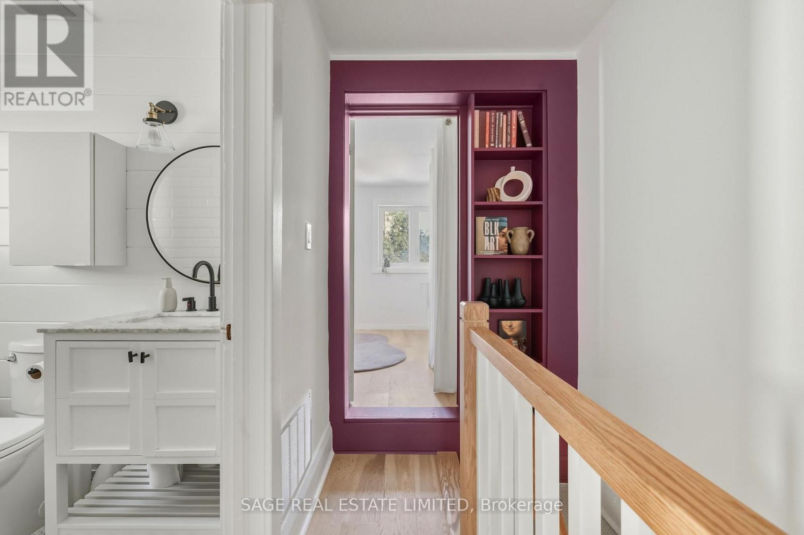 107 Hiltz Avenue, Toronto, Ontario  M4L 2N7 - Photo 17 - E12792152