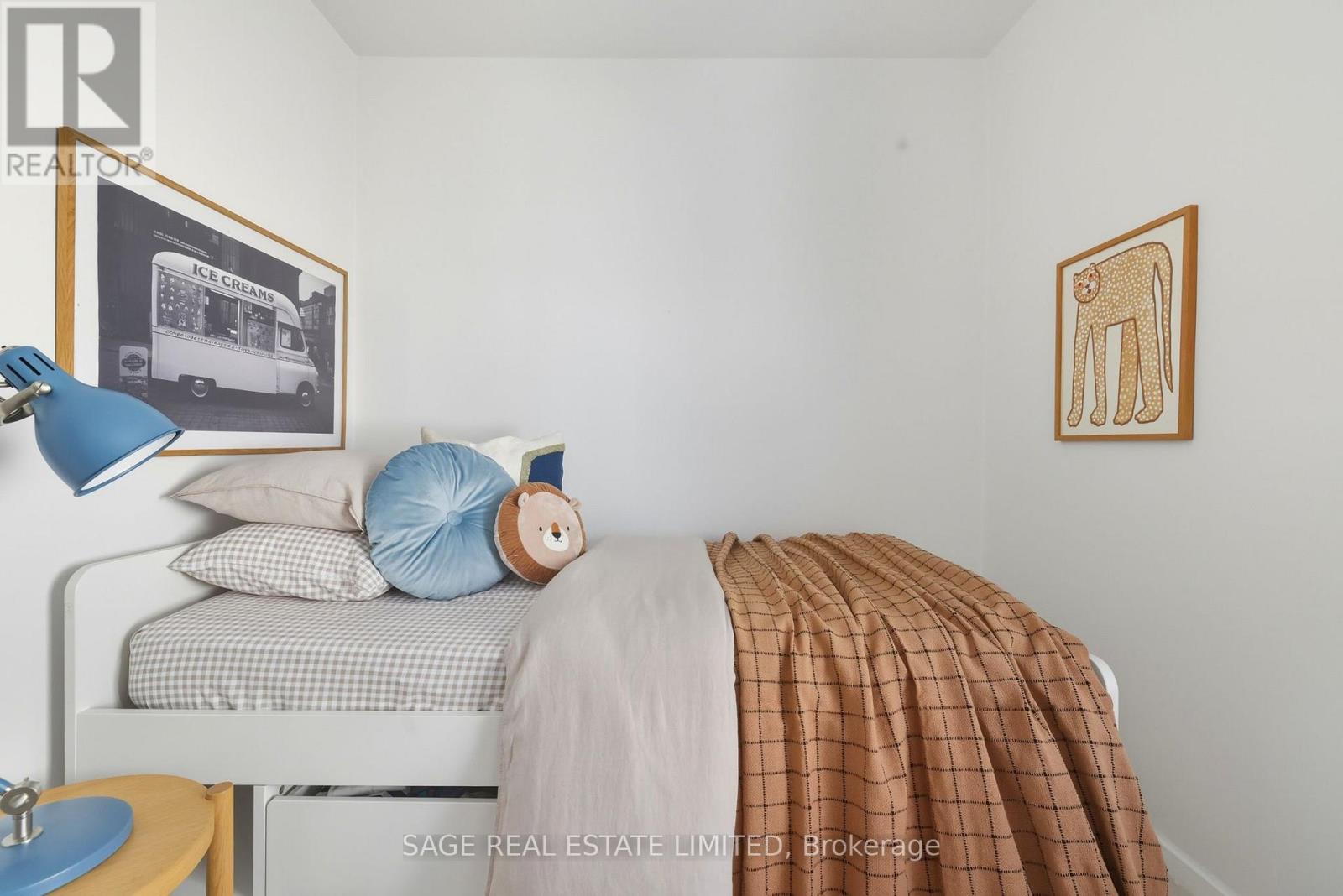 107 Hiltz Avenue, Toronto, Ontario  M4L 2N7 - Photo 21 - E12792152