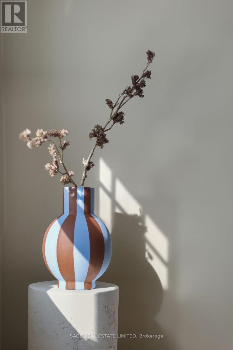 107 Hiltz Avenue, Toronto, Ontario  M4L 2N7 - Photo 27 - E12792152