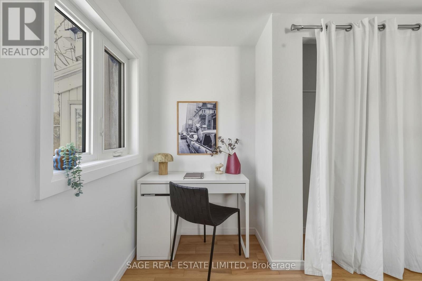 107 Hiltz Avenue, Toronto, Ontario  M4L 2N7 - Photo 30 - E12792152