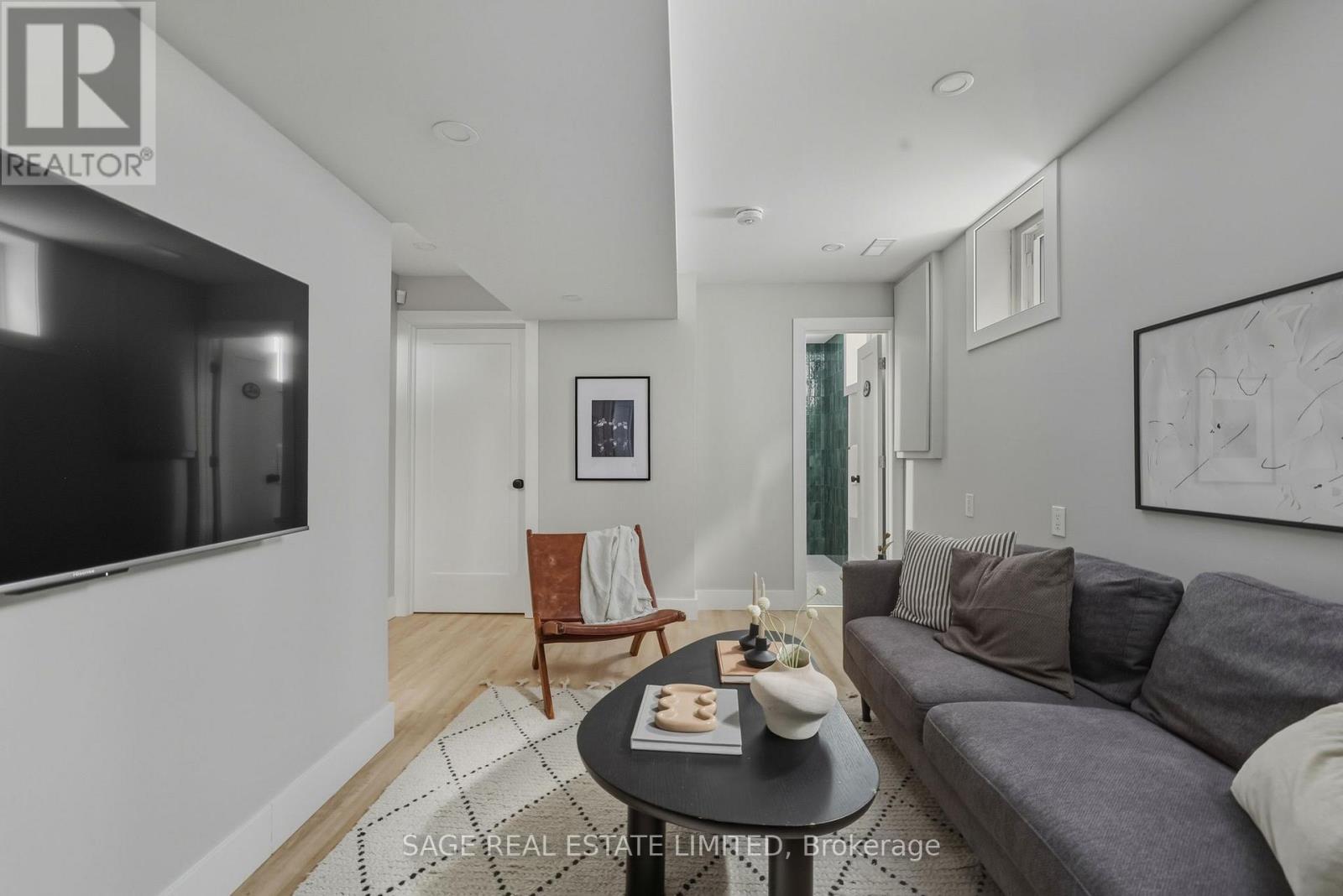 107 Hiltz Avenue, Toronto, Ontario  M4L 2N7 - Photo 34 - E12792152