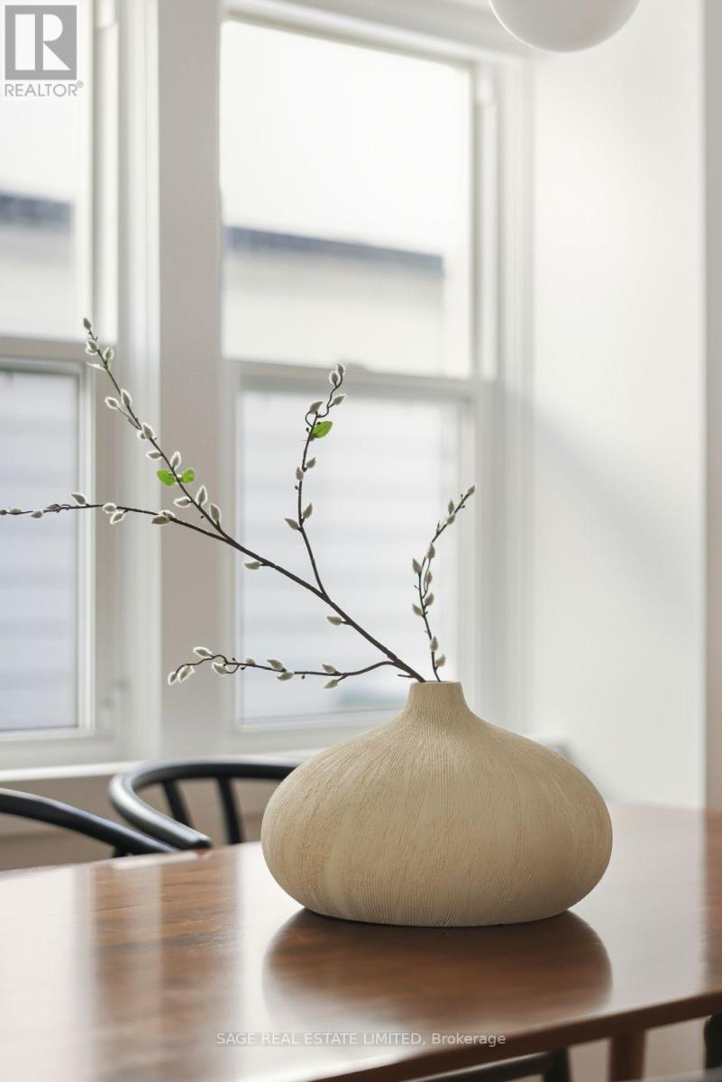 107 Hiltz Avenue, Toronto, Ontario  M4L 2N7 - Photo 40 - E12792152