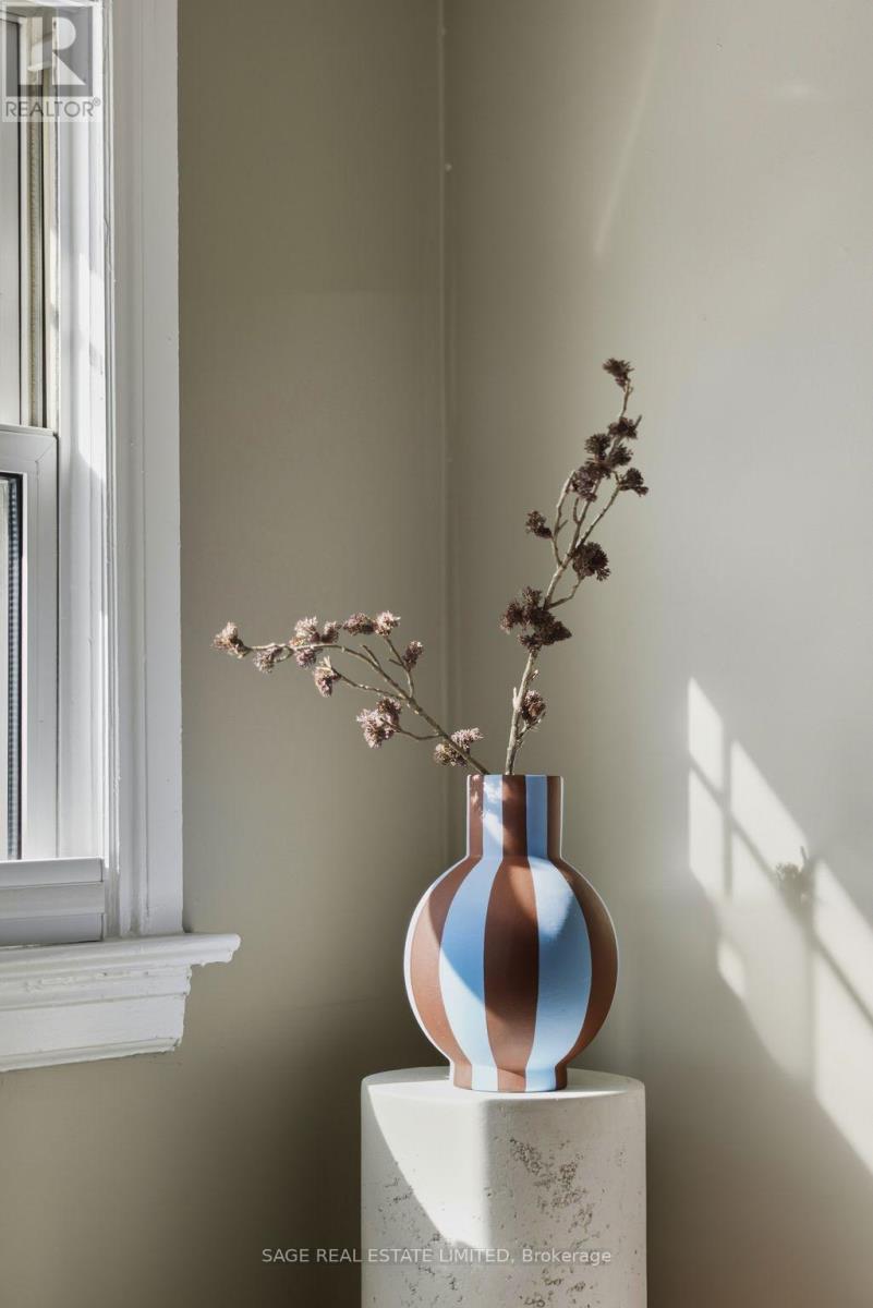 107 Hiltz Avenue, Toronto, Ontario  M4L 2N7 - Photo 42 - E12792152