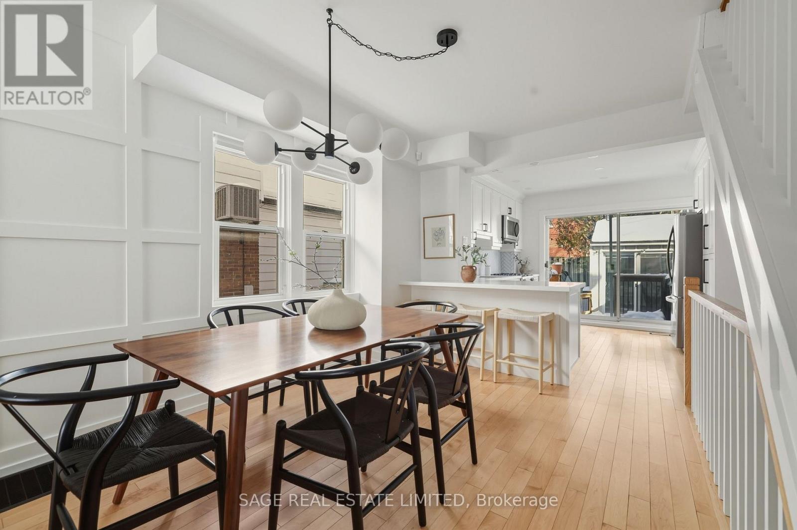 107 Hiltz Avenue, Toronto, Ontario  M4L 2N7 - Photo 8 - E12792152