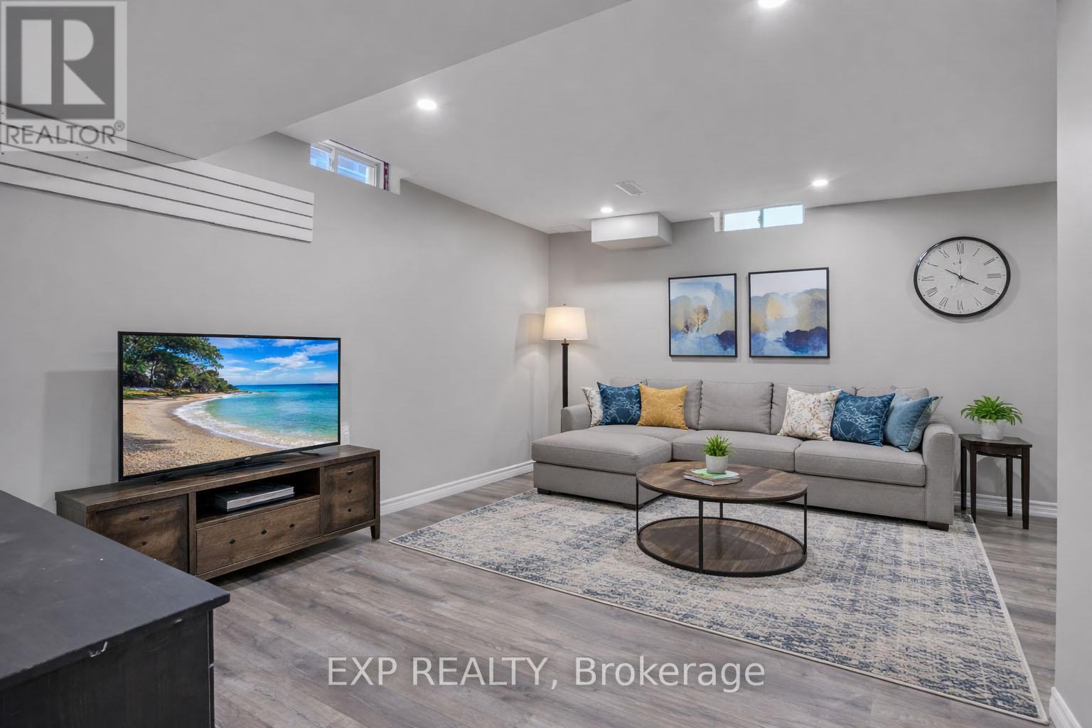 38 John W Taylor Avenue, New Tecumseth, Ontario  L9R 0B6 - Photo 30 - N12792094