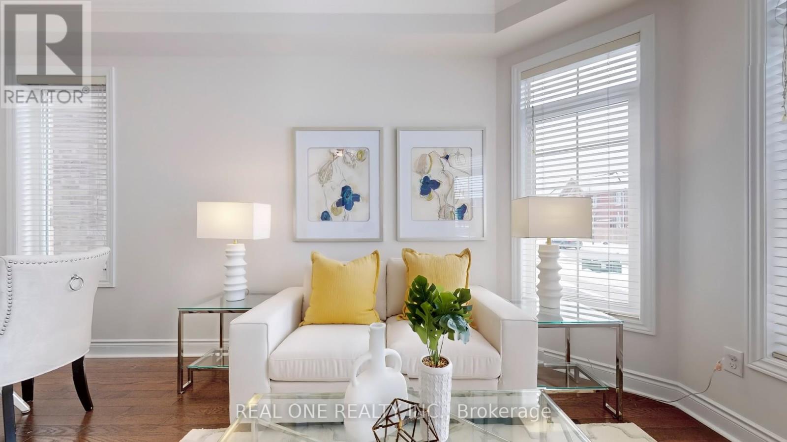 19 Fred Mclaren Boulevard, Markham, Ontario  L6E 0L3 - Photo 5 - N12792100