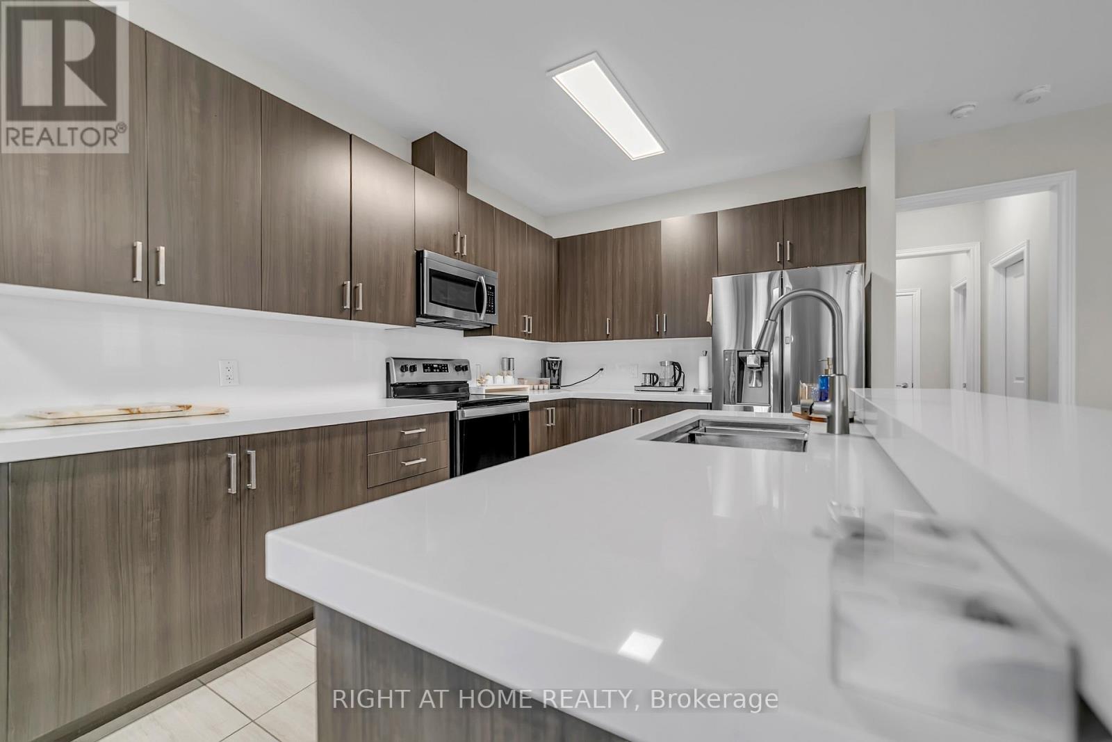 126 Blackwell Crescent, Bradford West Gwillimbury (Bradford), Ontario  L3Z 4L3 - Photo 12 - N12792110