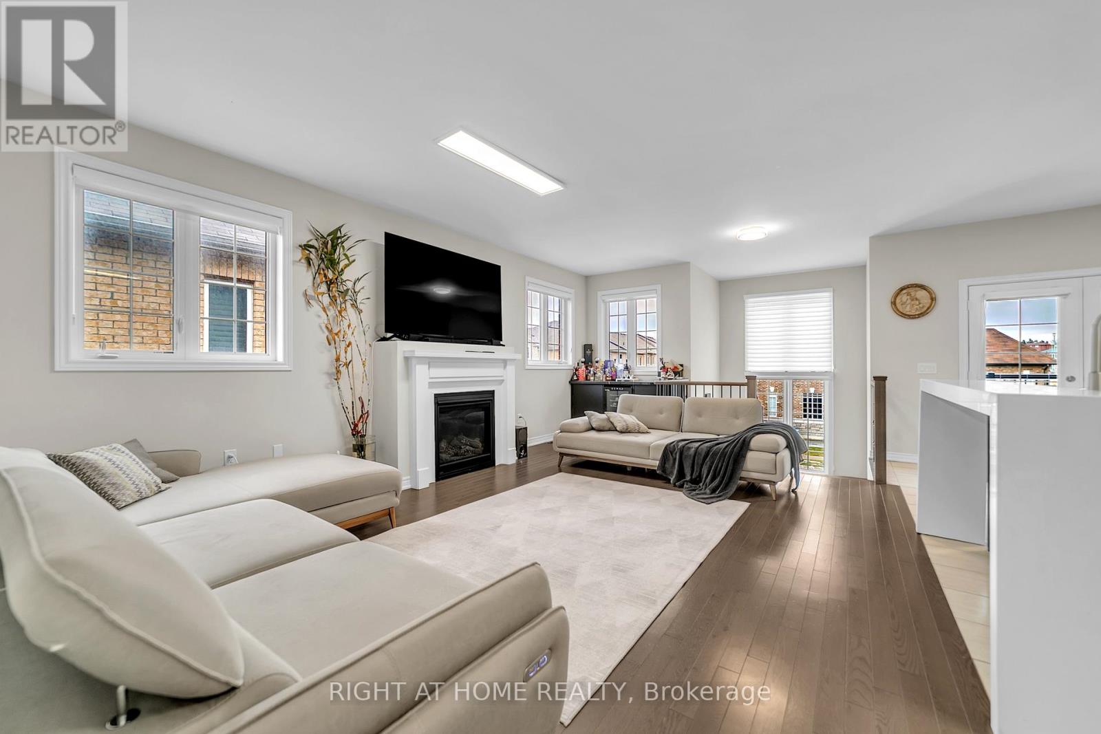 126 Blackwell Crescent, Bradford West Gwillimbury (Bradford), Ontario  L3Z 4L3 - Photo 15 - N12792110