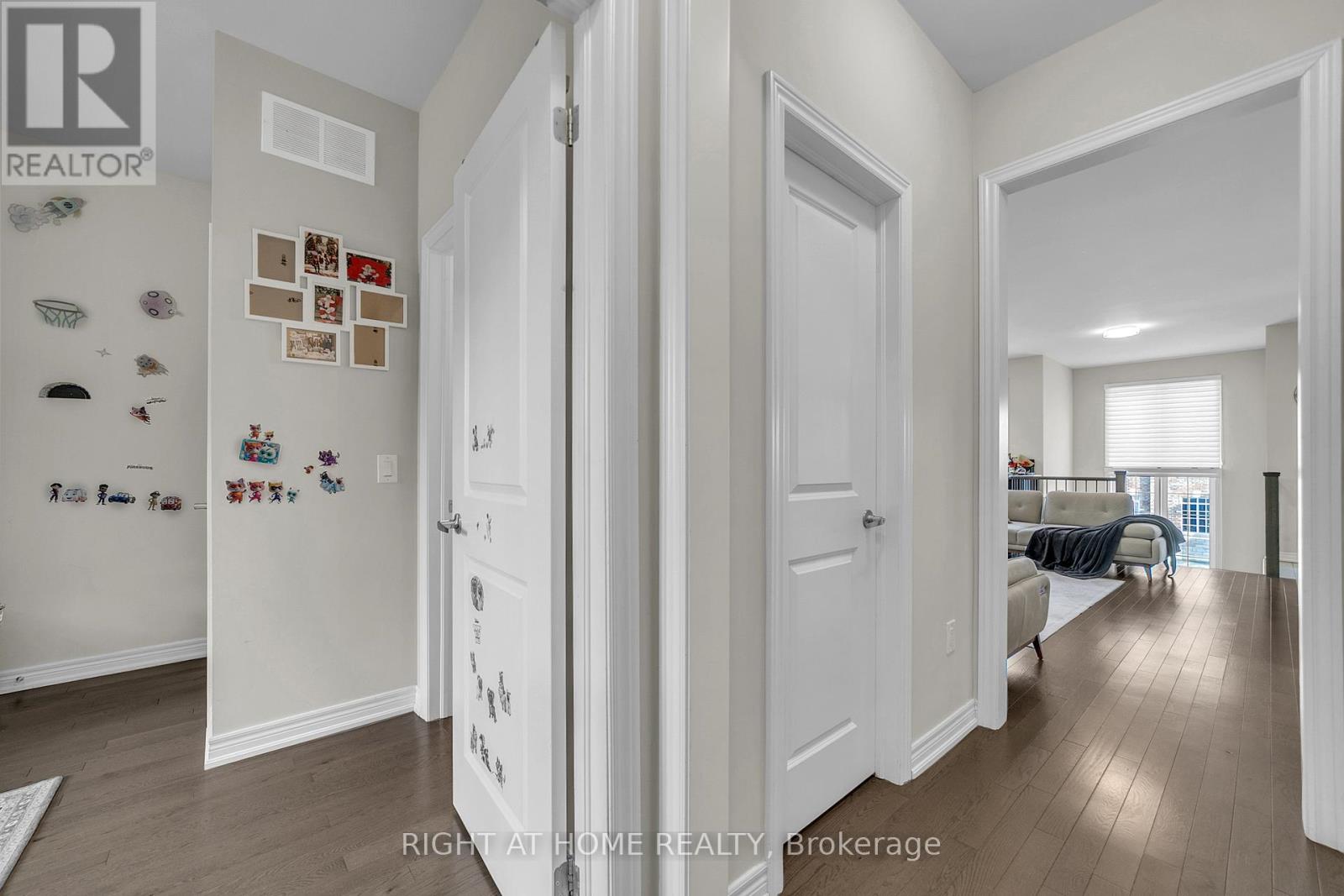 126 Blackwell Crescent, Bradford West Gwillimbury (Bradford), Ontario  L3Z 4L3 - Photo 22 - N12792110