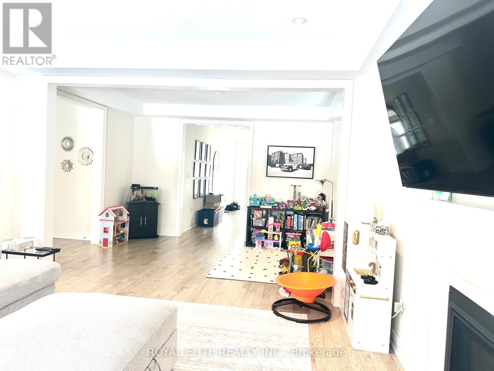 38 Kenneth Rogers Crescent, East Gwillimbury, Ontario  L9N 0S2 - Photo 15 - N12792118