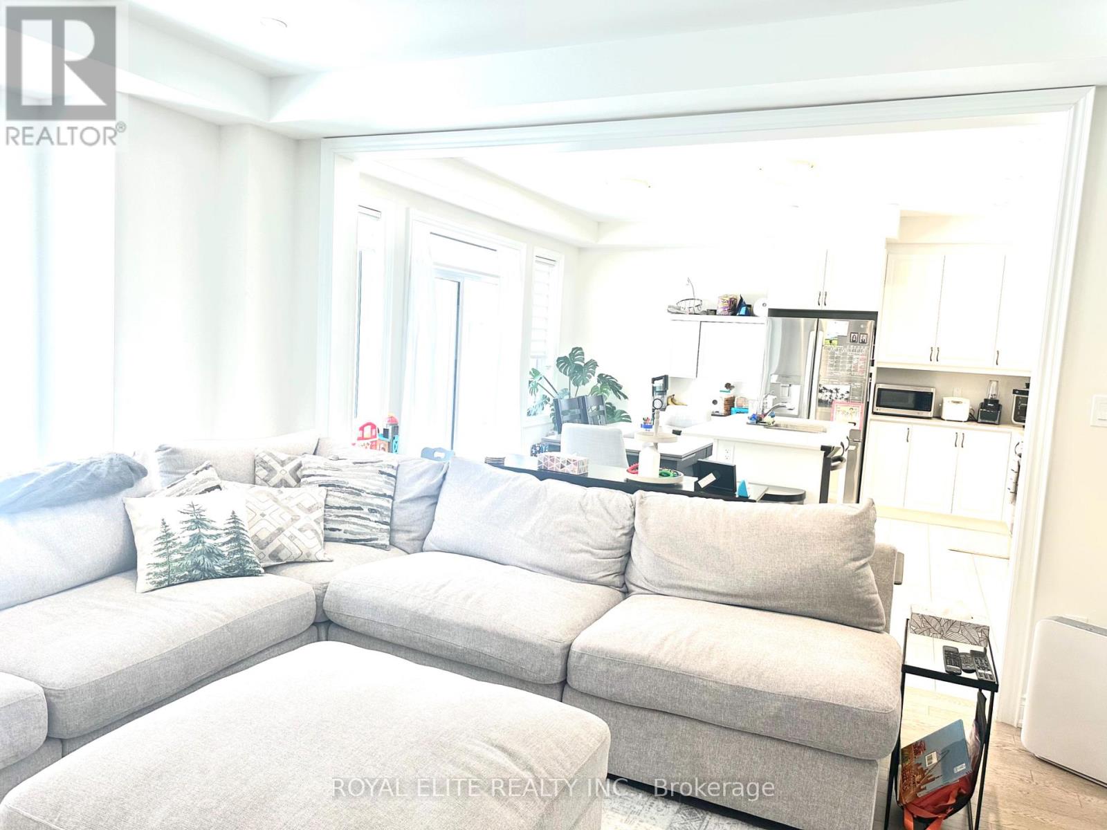 38 Kenneth Rogers Crescent, East Gwillimbury, Ontario  L9N 0S2 - Photo 18 - N12792118