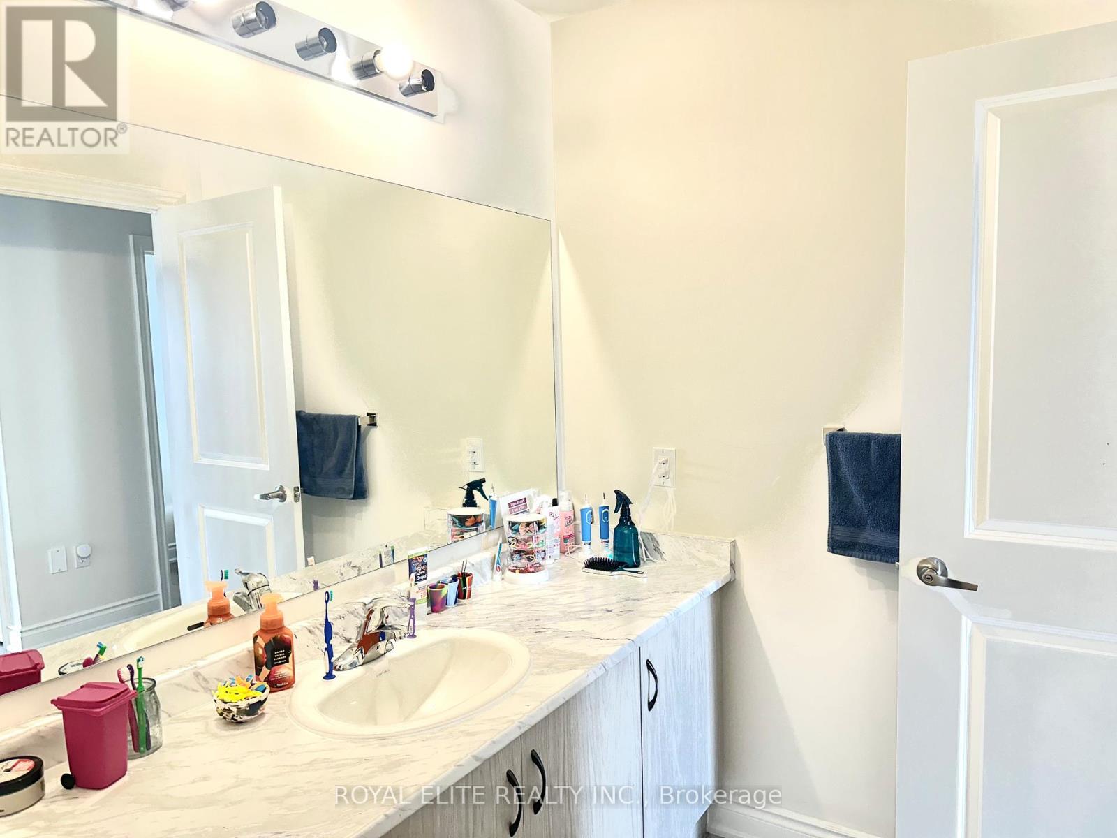 38 Kenneth Rogers Crescent, East Gwillimbury, Ontario  L9N 0S2 - Photo 25 - N12792118