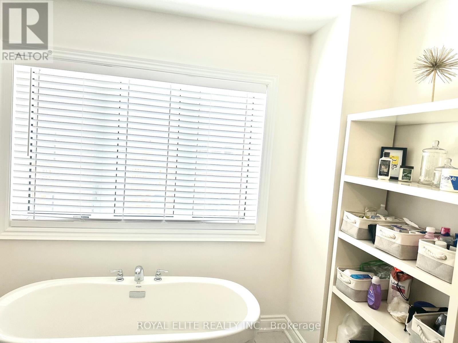 38 Kenneth Rogers Crescent, East Gwillimbury, Ontario  L9N 0S2 - Photo 44 - N12792118