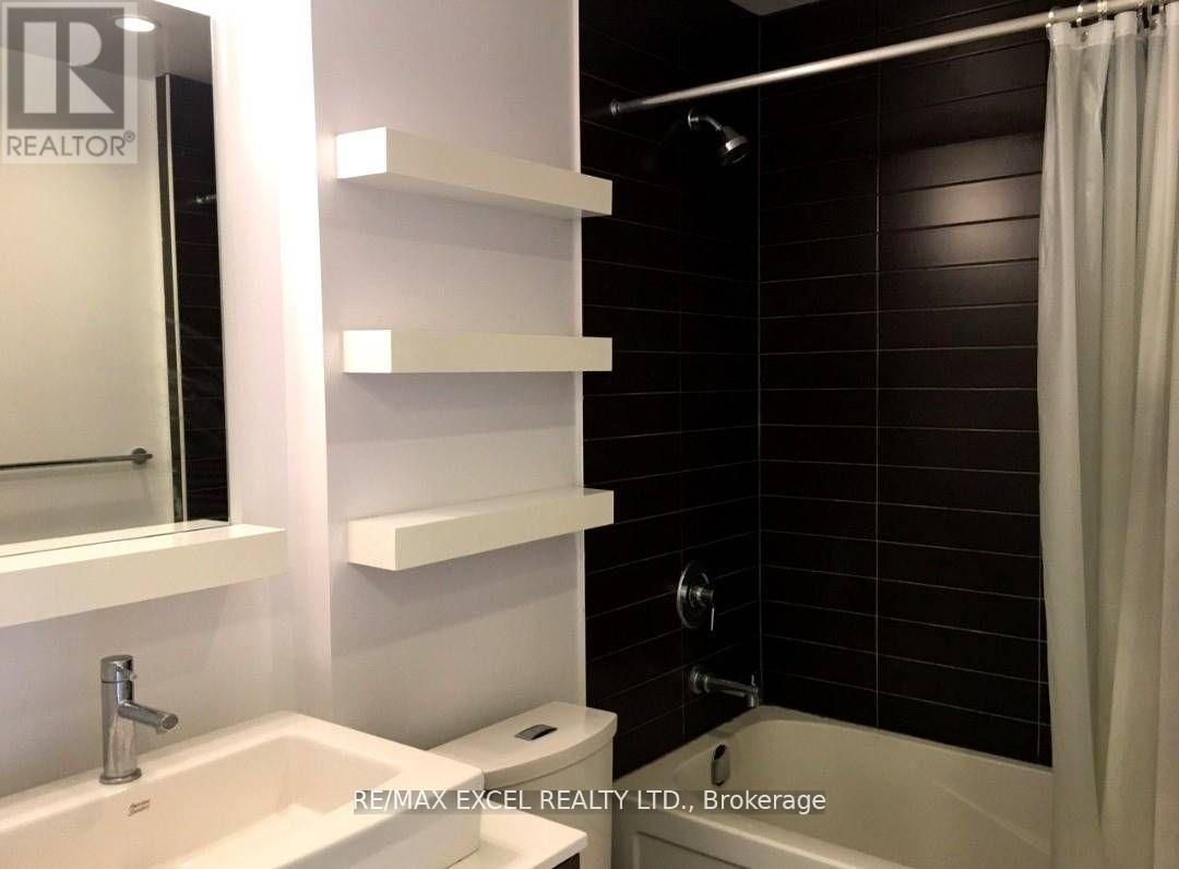 2109 - 9201 Yonge Street, Richmond Hill, Ontario  L4C 1H9 - Photo 10 - N12792144