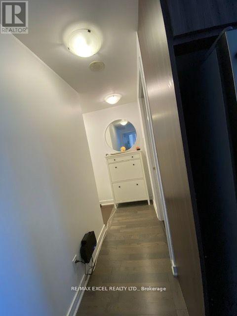 2109 - 9201 Yonge Street, Richmond Hill, Ontario  L4C 1H9 - Photo 11 - N12792144