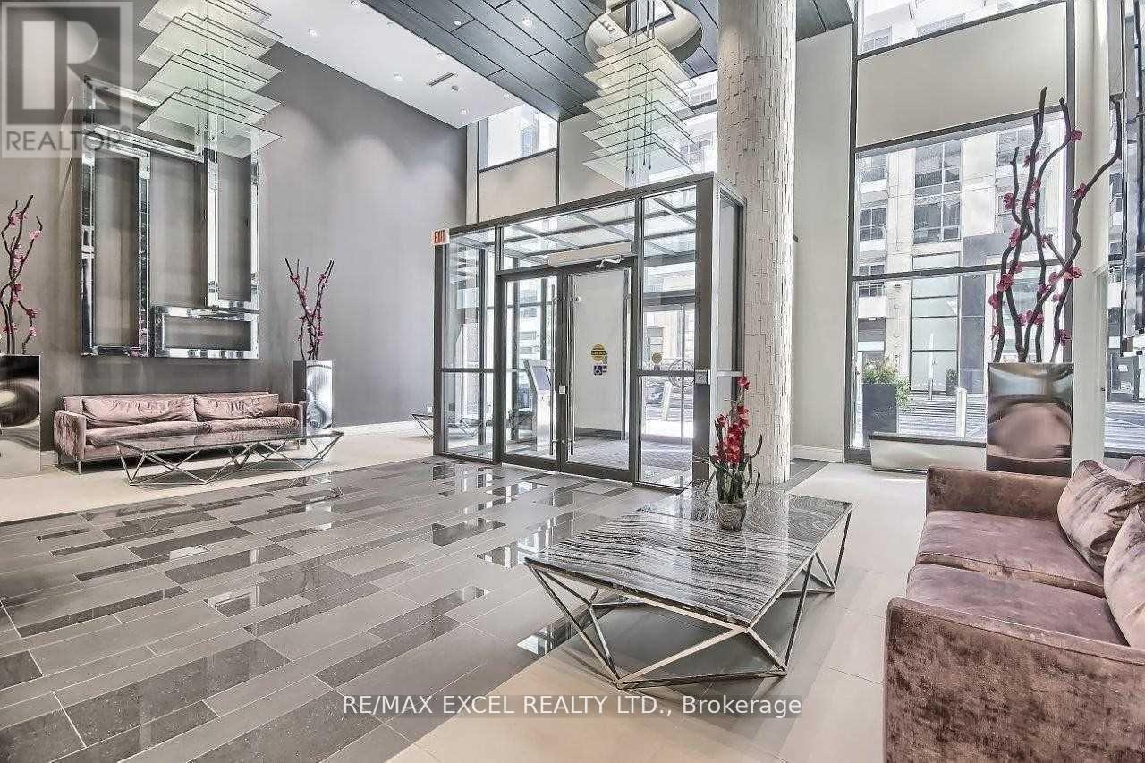 2109 - 9201 Yonge Street, Richmond Hill, Ontario  L4C 1H9 - Photo 2 - N12792144