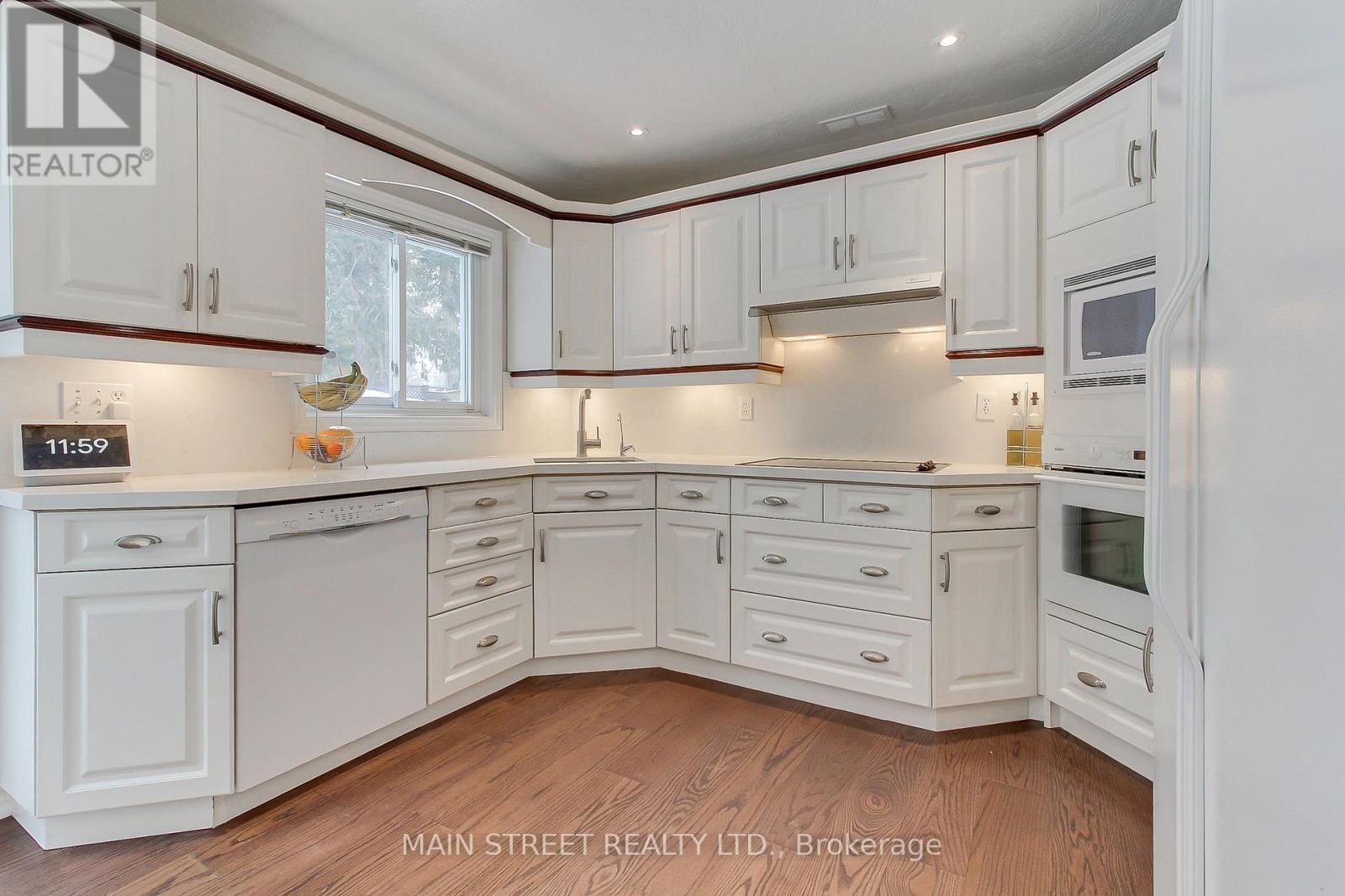 369 Harewood Boulevard, Newmarket, Ontario  L3Y 6S5 - Photo 16 - N12792148