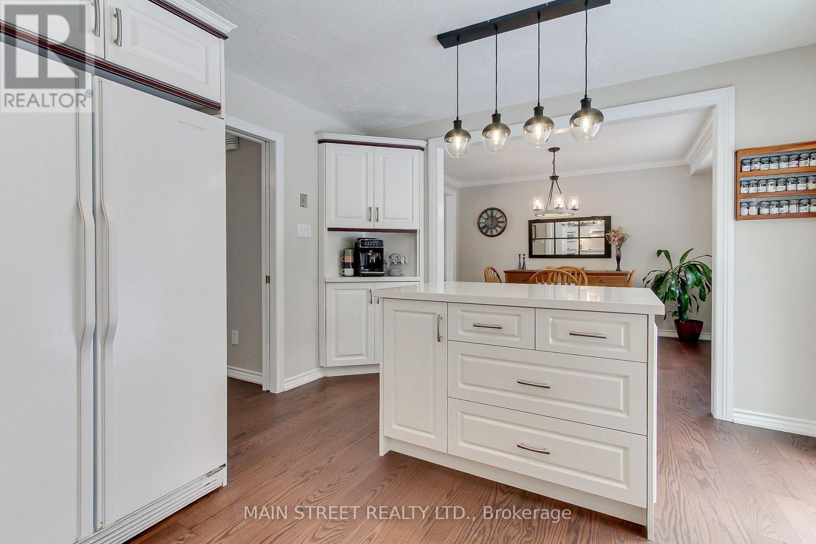 369 Harewood Boulevard, Newmarket, Ontario  L3Y 6S5 - Photo 20 - N12792148