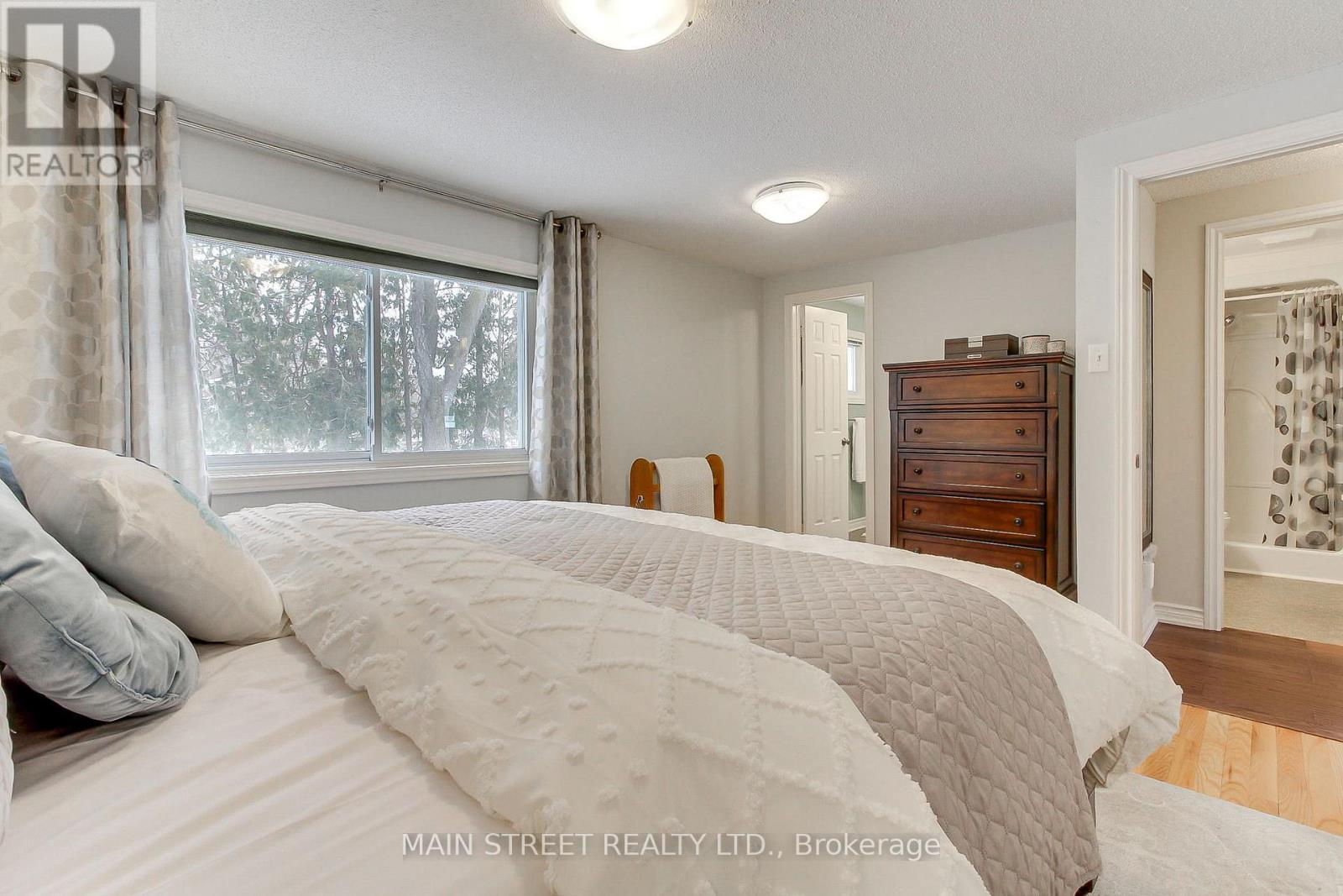 369 Harewood Boulevard, Newmarket, Ontario  L3Y 6S5 - Photo 26 - N12792148