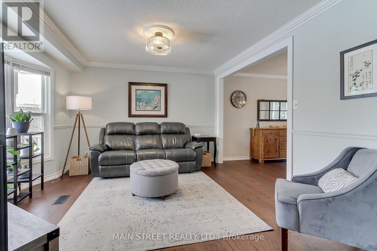 369 Harewood Boulevard, Newmarket, Ontario  L3Y 6S5 - Photo 7 - N12792148