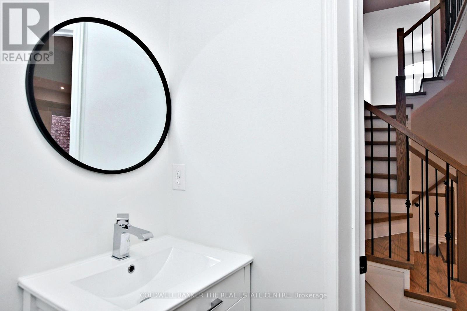 582 Skinner Avenue, Newmarket, Ontario  L3X 2A4 - Photo 17 - N12792150