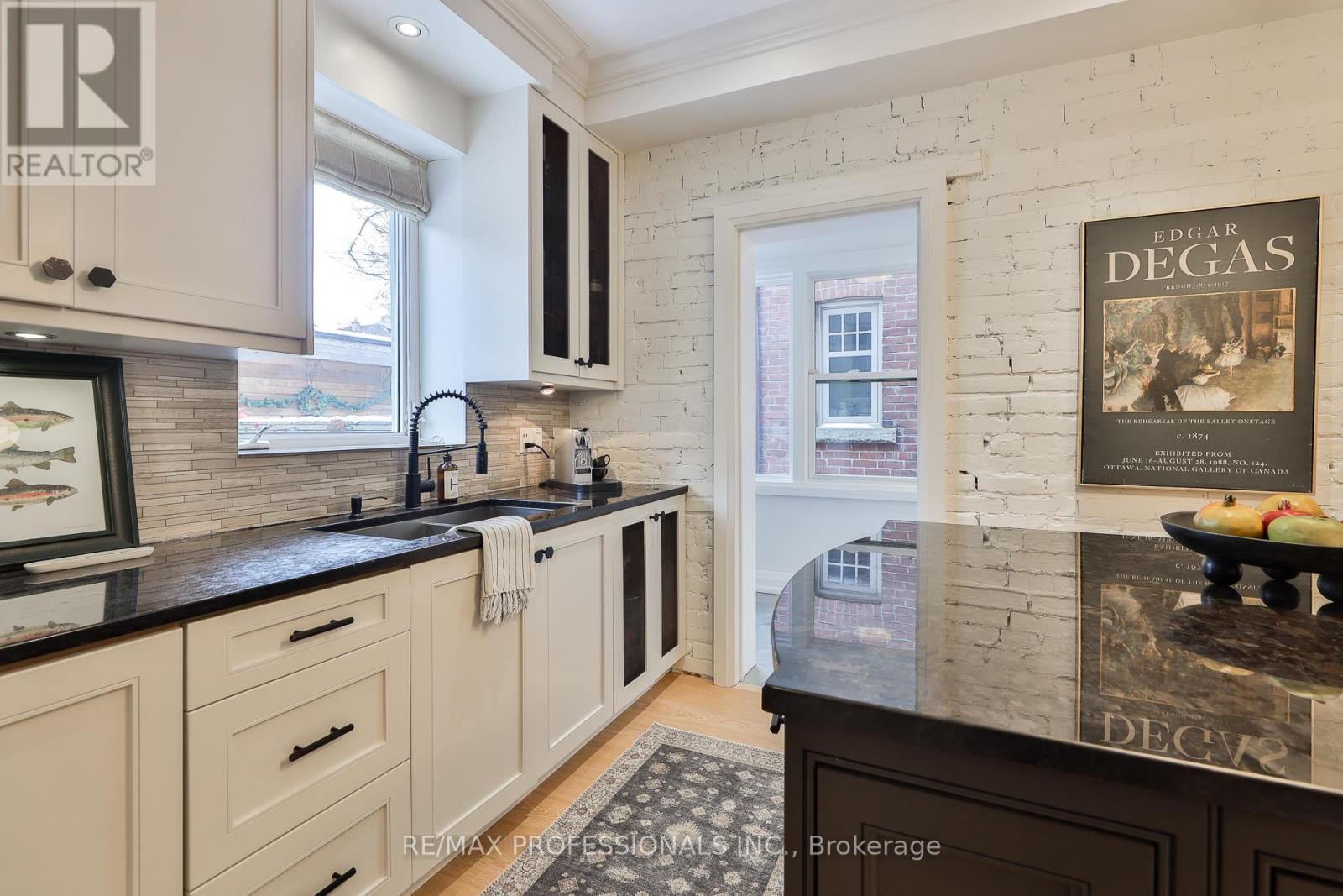 18 Constance Street, Toronto, Ontario  M6R 1S4 - Photo 10 - W12792090