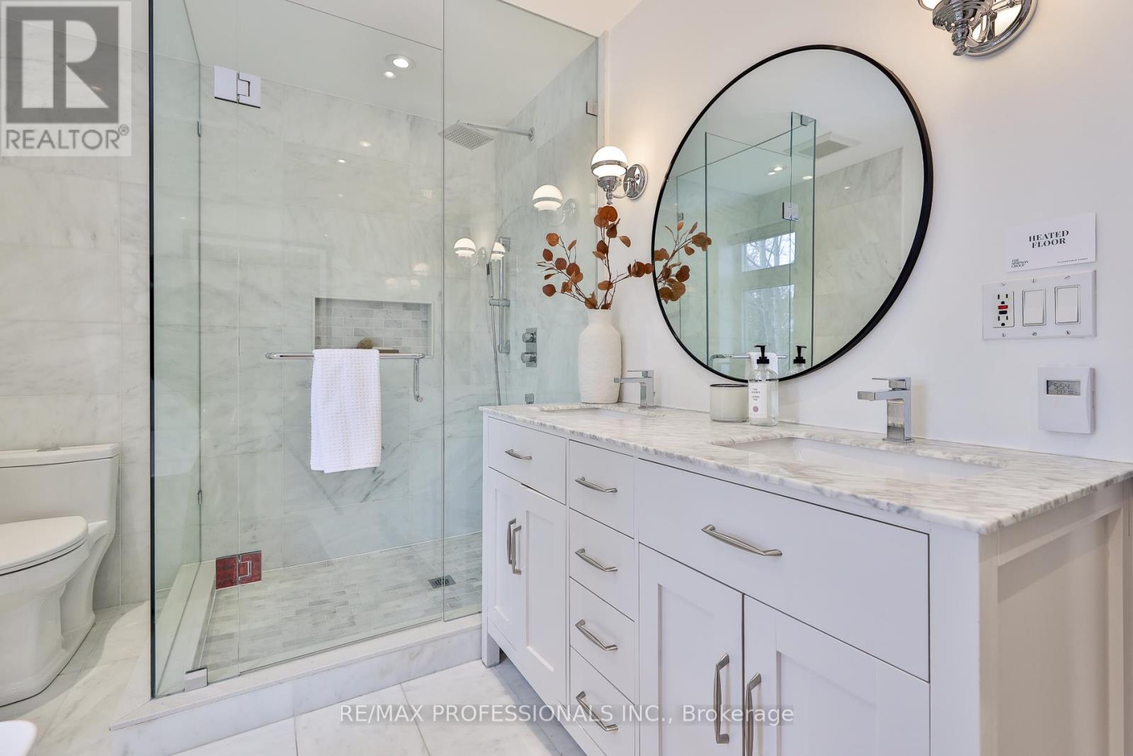 18 Constance Street, Toronto, Ontario  M6R 1S4 - Photo 17 - W12792090