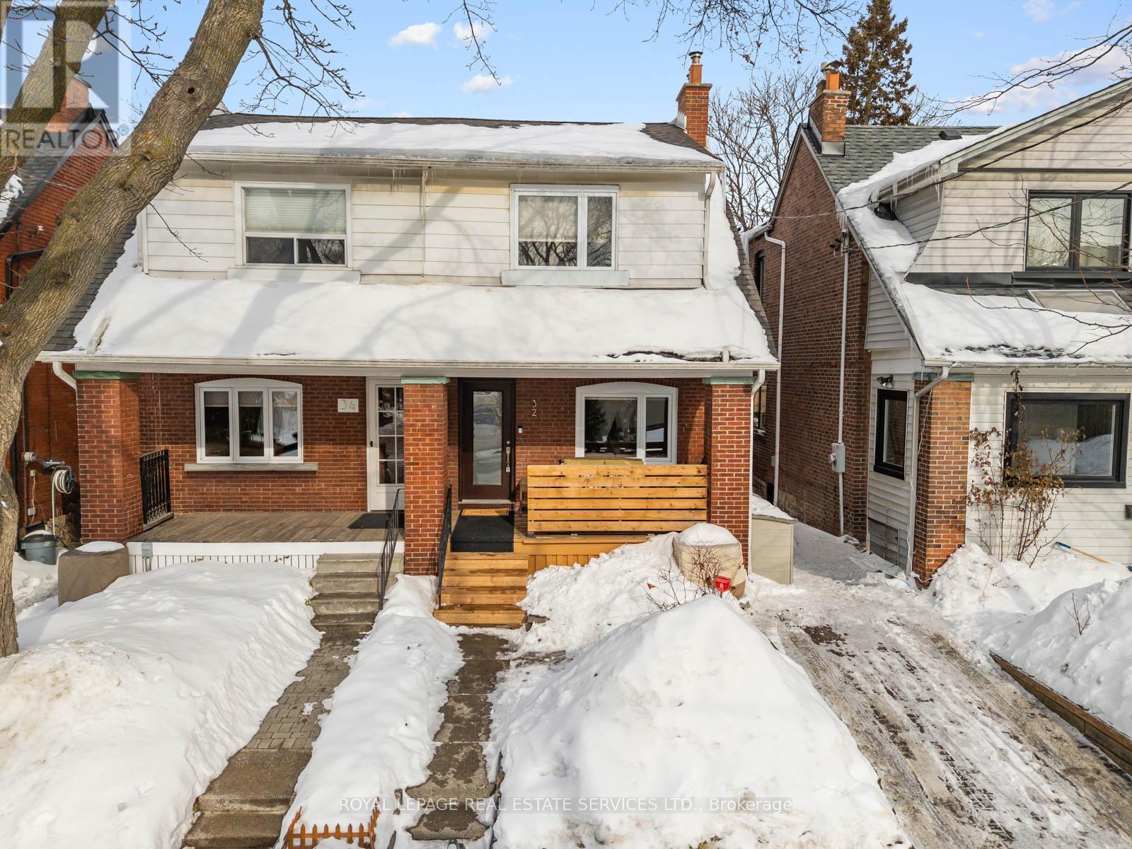 32 ARDAGH STREET, Toronto, Ontario