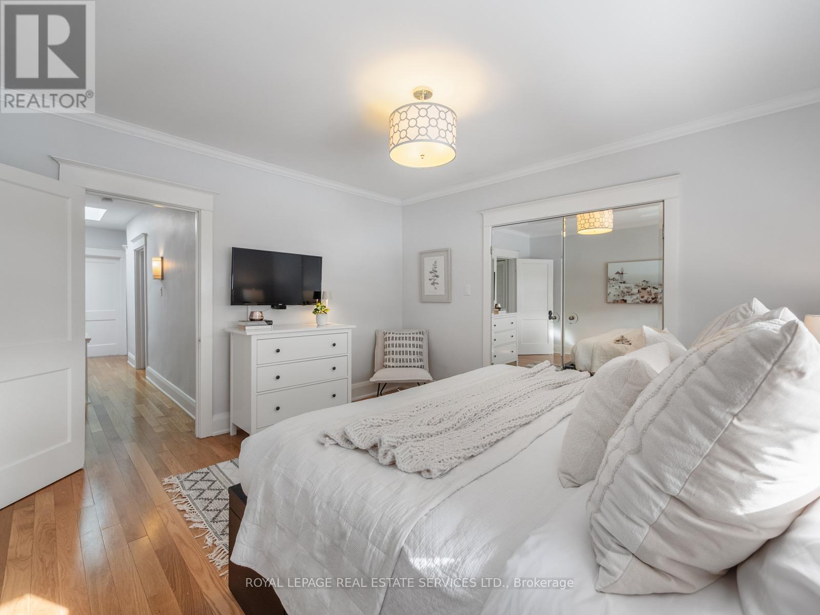 32 Ardagh Street, Toronto, Ontario  M6S 1Y3 - Photo 23 - W12792104