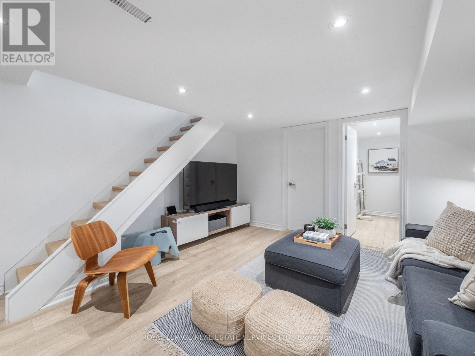 32 Ardagh Street, Toronto, Ontario  M6S 1Y3 - Photo 31 - W12792104