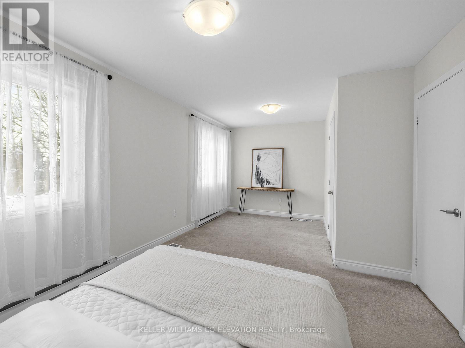 999 Henley Road W, Mississauga, Ontario  L4Y 1C8 - Photo 27 - W12792106