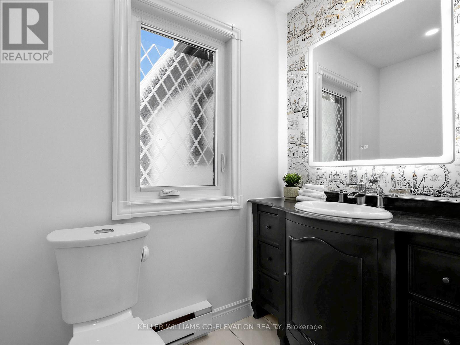 999 Henley Road W, Mississauga, Ontario  L4Y 1C8 - Photo 29 - W12792106