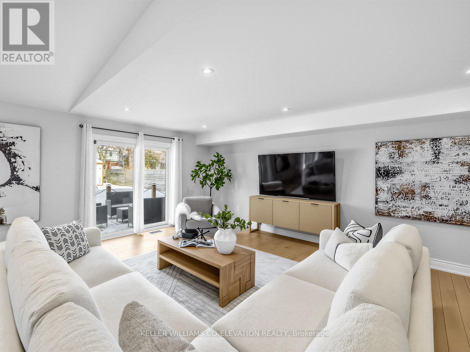 999 Henley Road W, Mississauga, Ontario  L4Y 1C8 - Photo 6 - W12792106