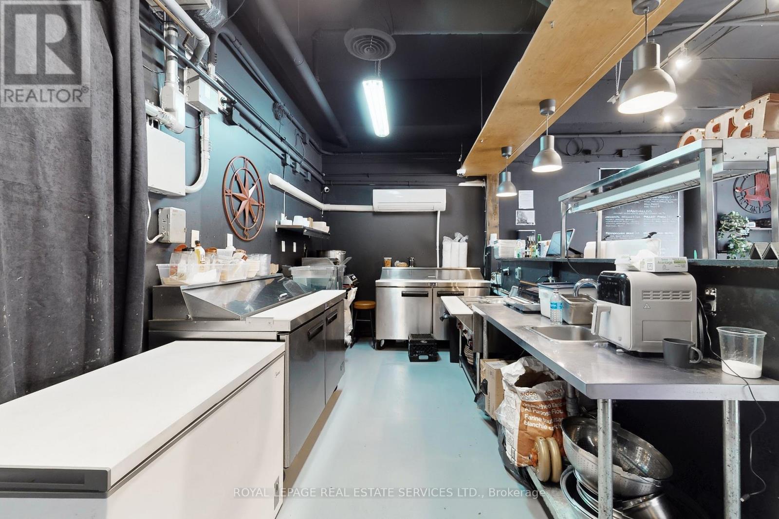 6 - 399 Elizabeth Street, Burlington, Ontario  L7R 2L7 - Photo 15 - W12792162