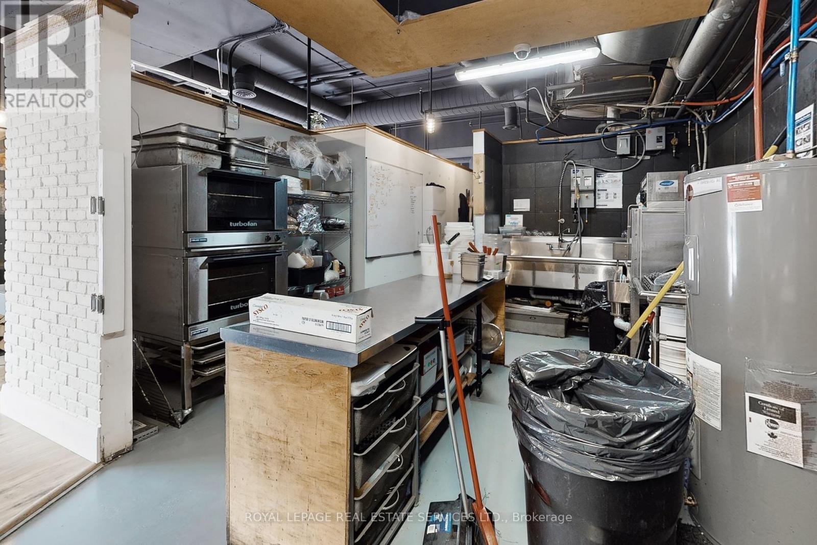 6 - 399 Elizabeth Street, Burlington, Ontario  L7R 2L7 - Photo 20 - W12792162