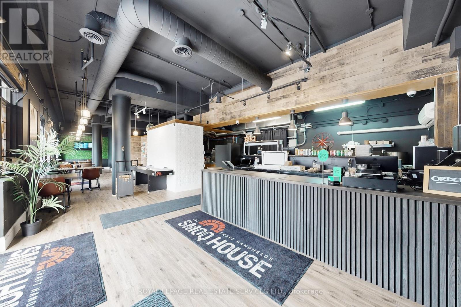 6 - 399 Elizabeth Street, Burlington, Ontario  L7R 2L7 - Photo 5 - W12792162