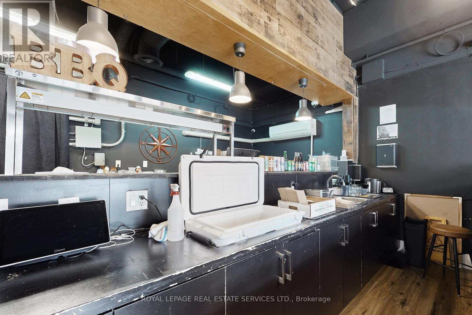 6 - 399 Elizabeth Street, Burlington, Ontario  L7R 2L7 - Photo 7 - W12792162