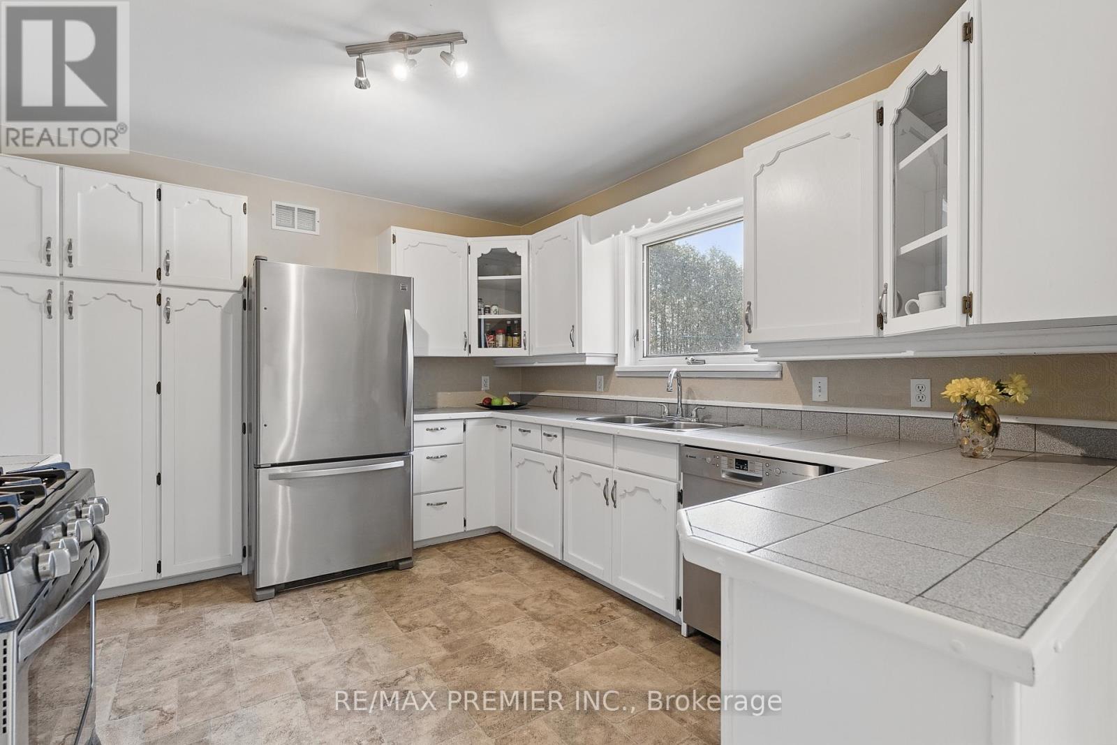 733036 Southgate 73 Side Road, Southgate, Ontario  N0C 1L0 - Photo 22 - X12791874