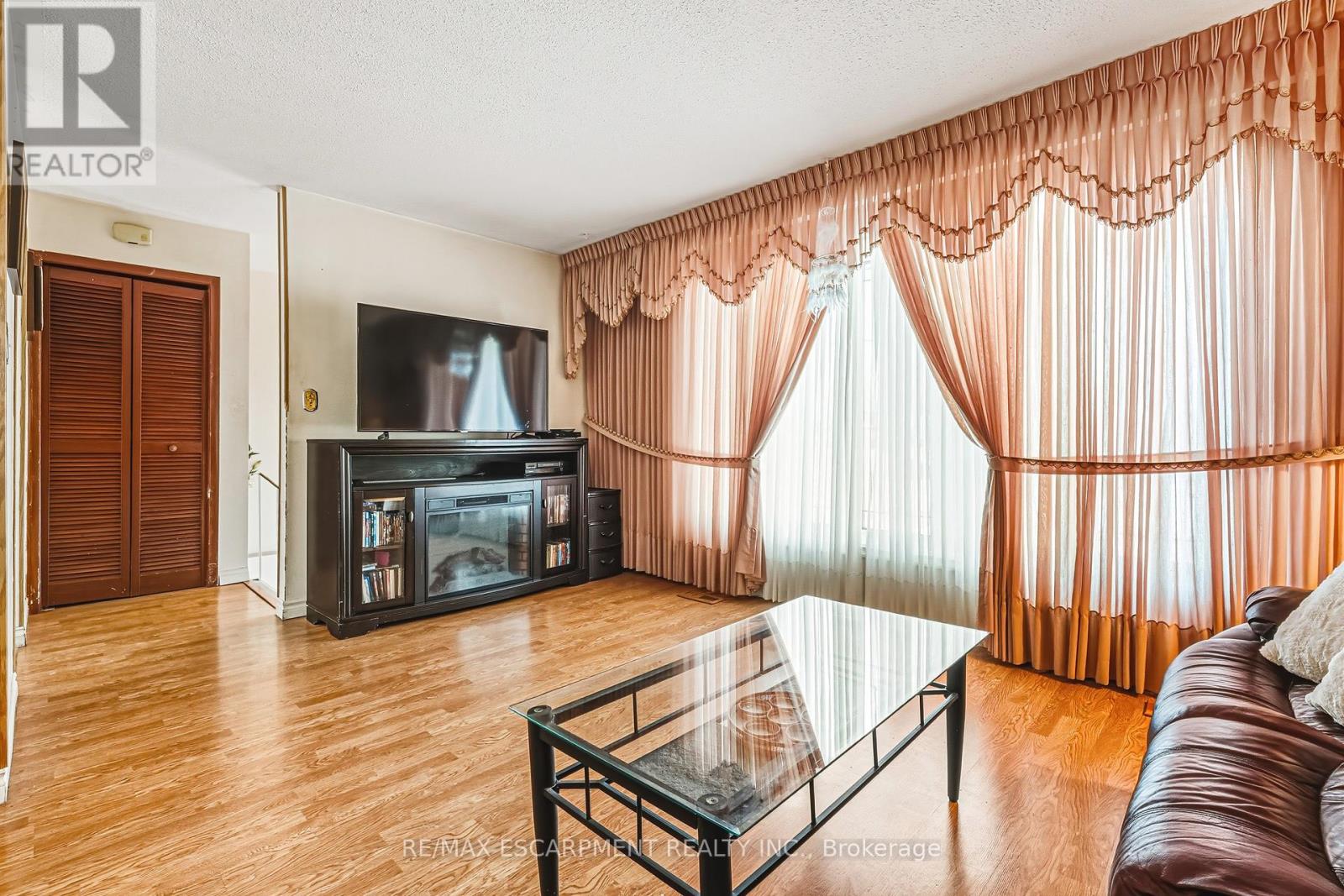 26 Quaker Crescent, Hamilton, Ontario  L8W 1H5 - Photo 8 - X12792116