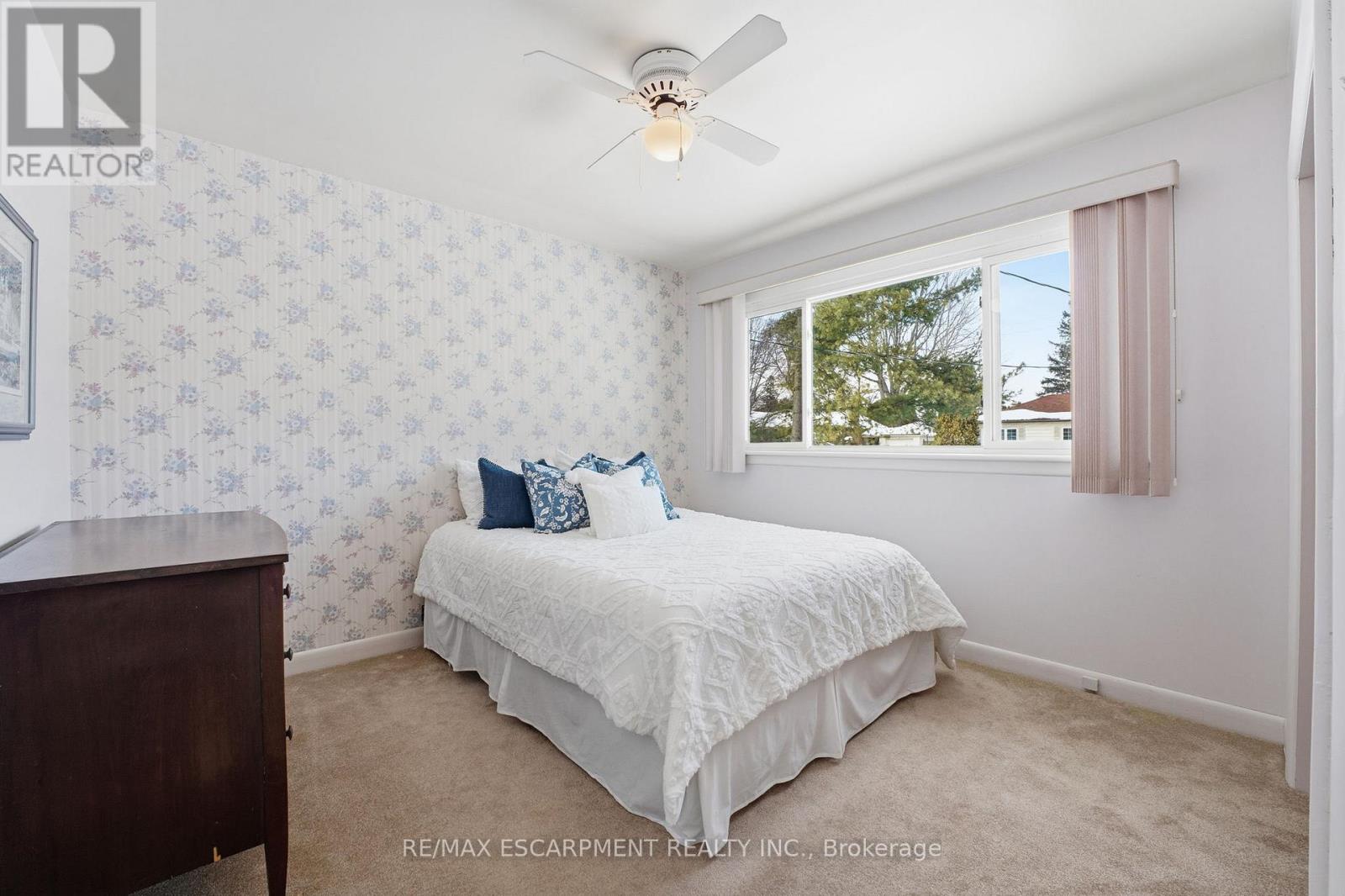 42 Gilbert Avenue, Hamilton, Ontario  L9G 1R4 - Photo 15 - X12792158