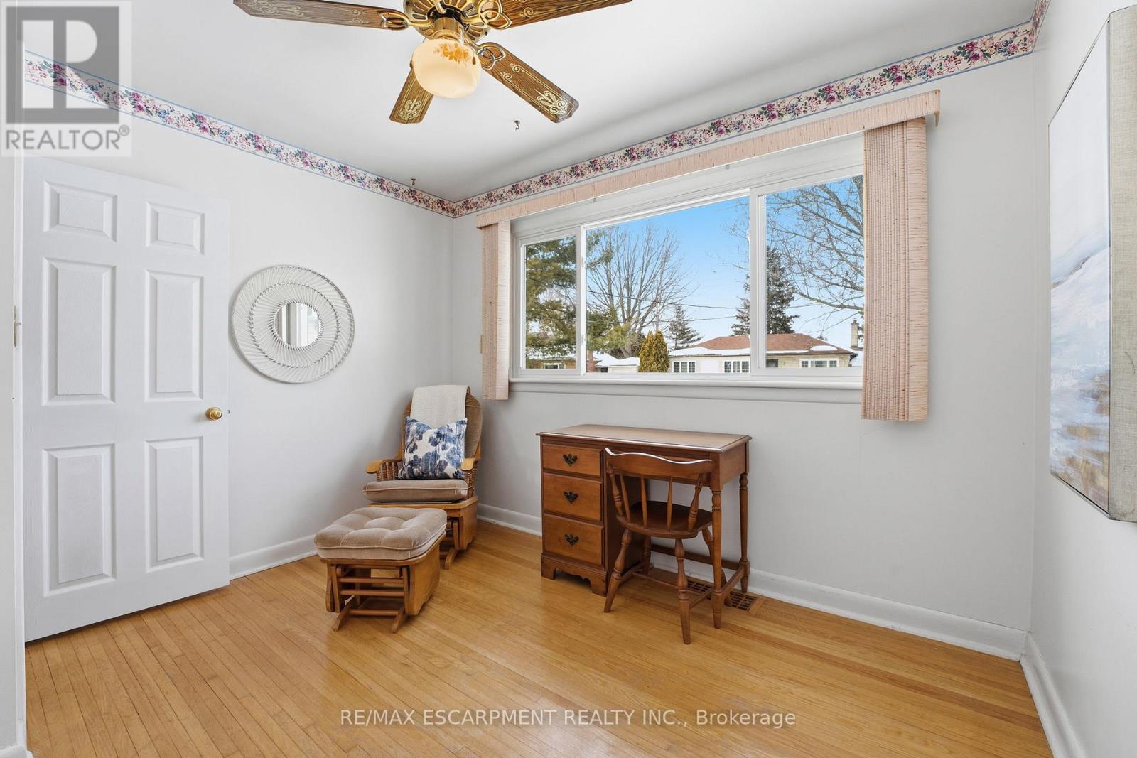 42 Gilbert Avenue, Hamilton, Ontario  L9G 1R4 - Photo 16 - X12792158