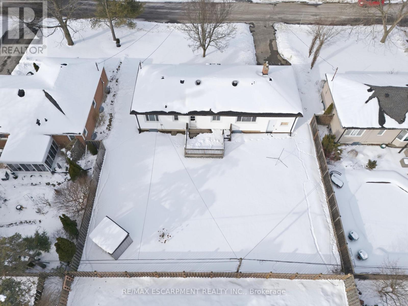 42 Gilbert Avenue, Hamilton, Ontario  L9G 1R4 - Photo 22 - X12792158