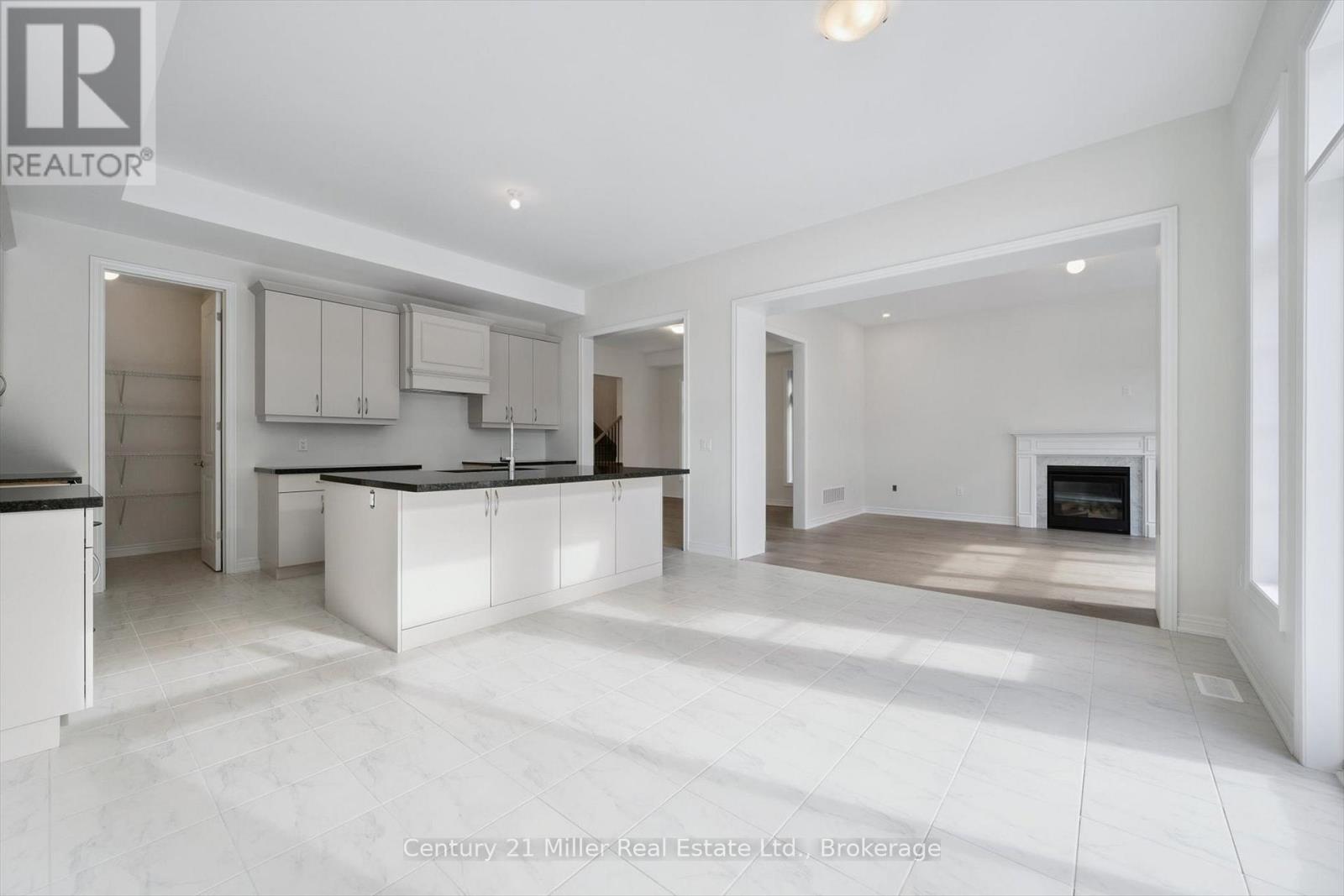 3266 Millicent Avenue, Oakville, Ontario  L6H 0V8 - Photo 14 - W12792174