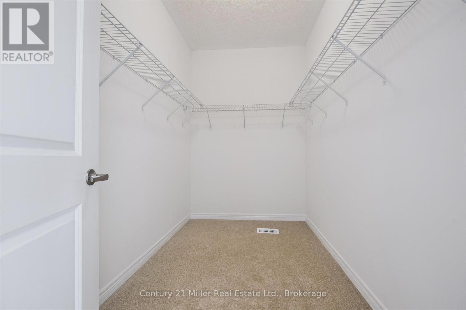 3266 Millicent Avenue, Oakville, Ontario  L6H 0V8 - Photo 31 - W12792174