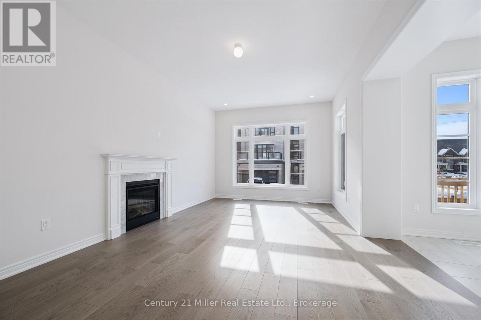 3266 Millicent Avenue, Oakville, Ontario  L6H 0V8 - Photo 9 - W12792174