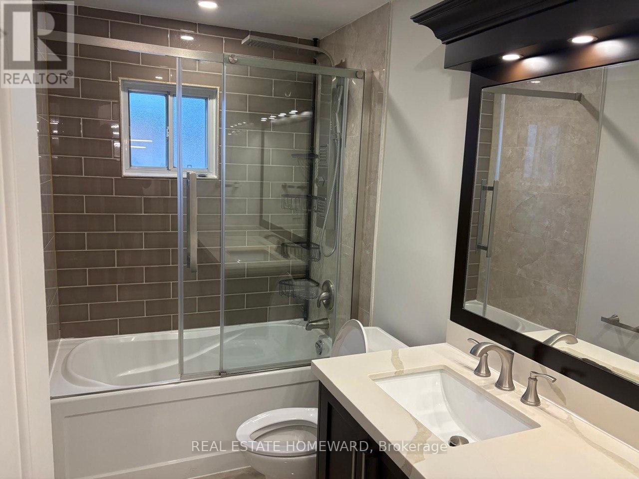 33 Braeburn Drive, Markham, Ontario  L3T 4V2 - Photo 25 - N12712024