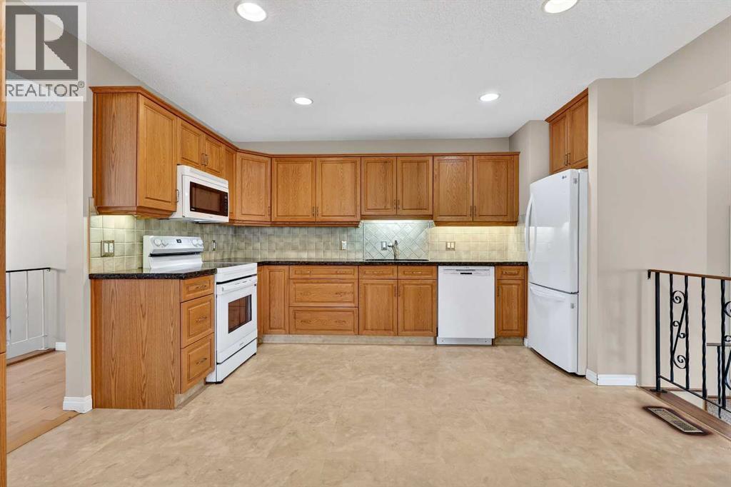 5315 Valiant Drive Nw, Calgary, Alberta  T3A 0Y9 - Photo 8 - A2280764