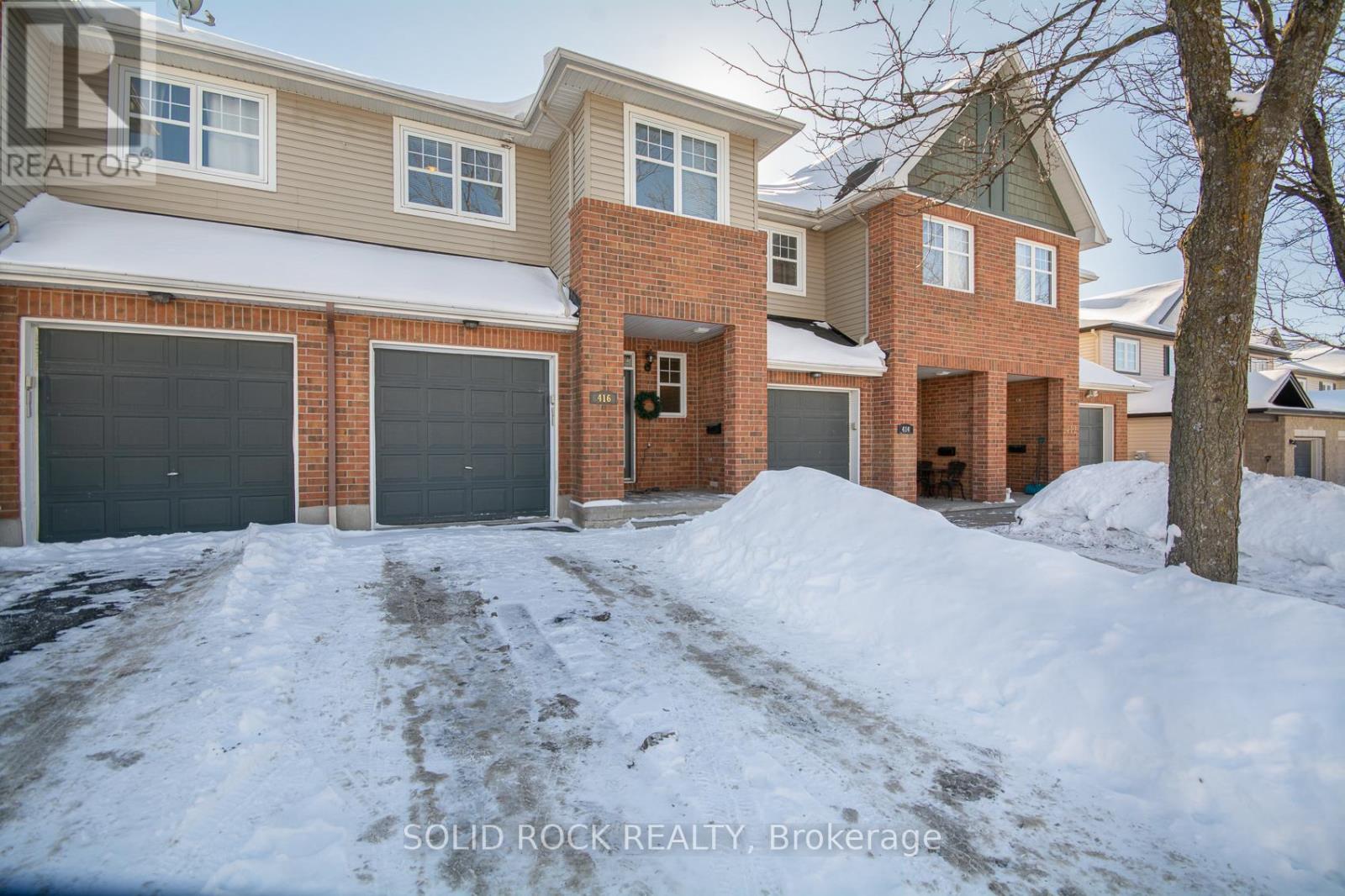 416 Cache Bay Crescent, Ottawa, Ontario  K1T 4H3 - Photo 2 - X12792188